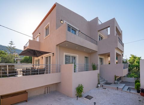 Property building, Day