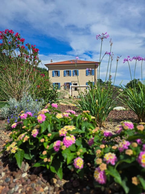 Property building, Garden, Garden view