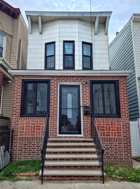 Property building, Facade/entrance, Street view