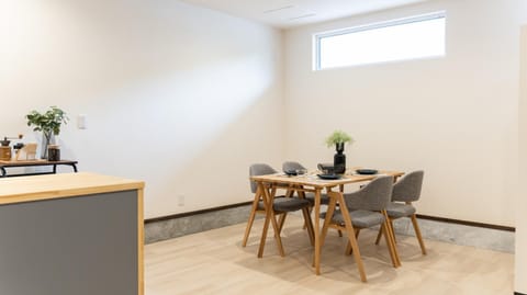 Living room, Dining area, Dining area
