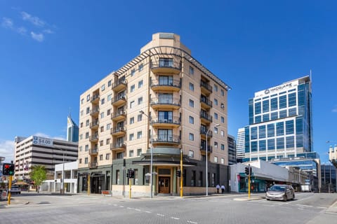 Property building, Street view, Location