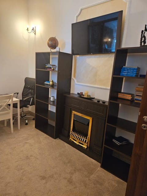 Library, TV and multimedia, Living room