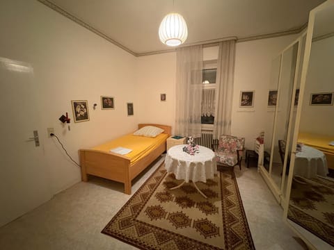 Kamali's Home & Stay - Fühl dich wie zuhause in Elversberg Apartment in Saarland, 66, Germany