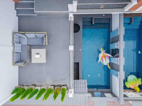 Property building, Balcony/Terrace