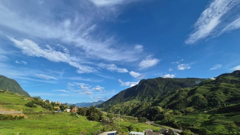 Nearby landmark, Spring, Day, Natural landscape, Mountain view