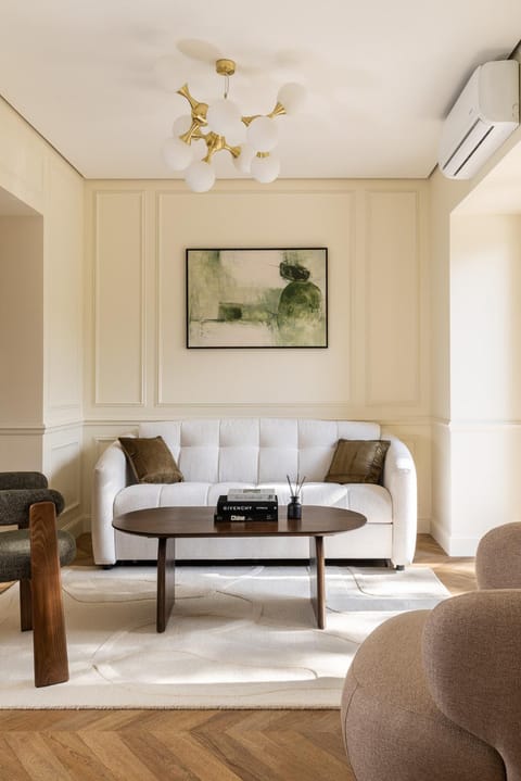 Hausman Suites - Appart Hotel Apartment in Caluire-et-Cuire