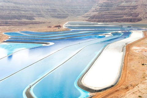Incredible Cave for an Unforgettable Glamping Getaway near Canyonlands National Park in Moab, Utah House in Moab