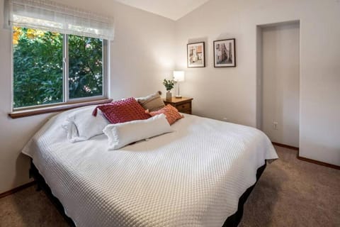 Luxurious, Riverfront Cabin with Panoramic Views of Spokane River, in Post Falls, Idaho Cabin in Post Falls