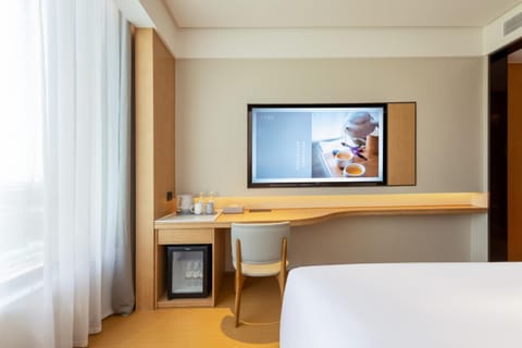 Bed, TV and multimedia