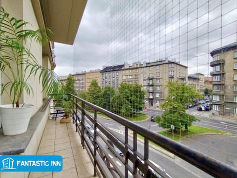 Fantastic-Inn Kraków - Słowackiego Apartment in Krakow
