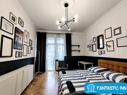 Fantastic-Inn Kraków - Słowackiego Apartment in Krakow