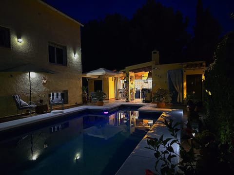 The Garden RA Floor Private Rooms, Pool, Garden Access Bed and Breakfast in Marina Baixa