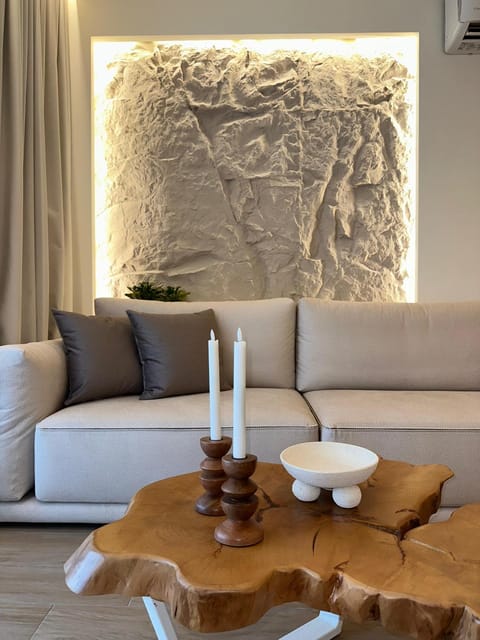 Living room, Decorative detail, Seating area