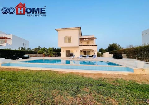 Property building, Garden, Garden, Garden view, Pool view, Swimming pool, Swimming pool