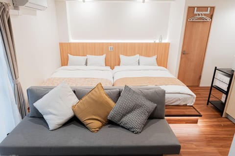 Bed, air conditioner