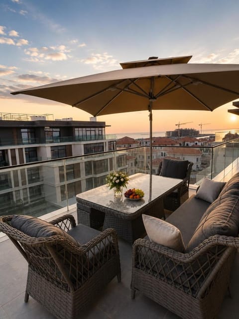View (from property/room), Balcony/Terrace, Seating area