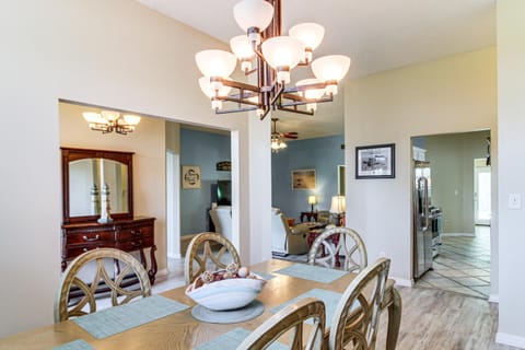 Outdoor Oasis Group Getaway in Pensacola! House in Alabama