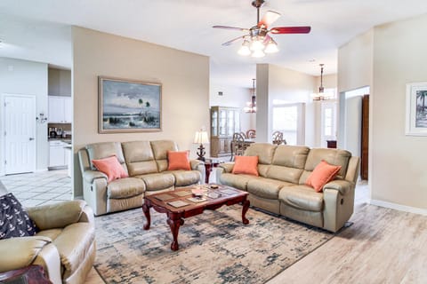 Outdoor Oasis Group Getaway in Pensacola! House in Alabama