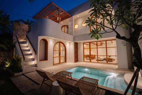Natural landscape, Hot Tub, Swimming pool