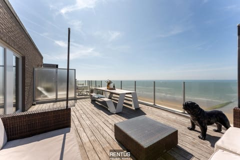 View (from property/room), Balcony/Terrace, Sea view