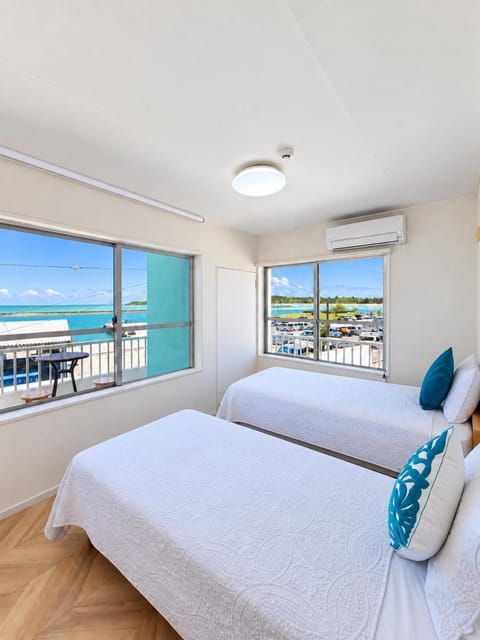 Bed, Sea view, air conditioner