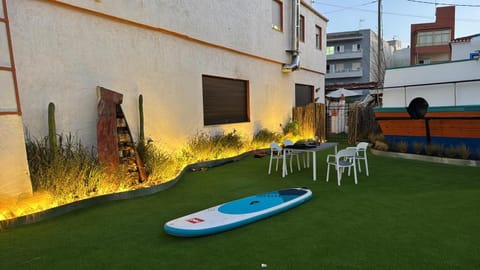 Barco - casa con jardín privado frente al mar Docked boat in Ribera Baixa