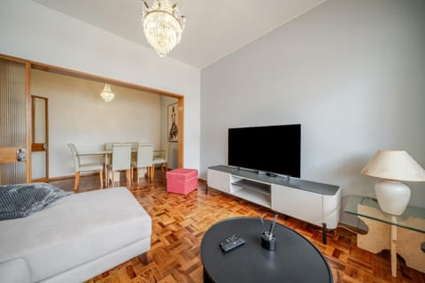 Communal lounge/ TV room, Living room