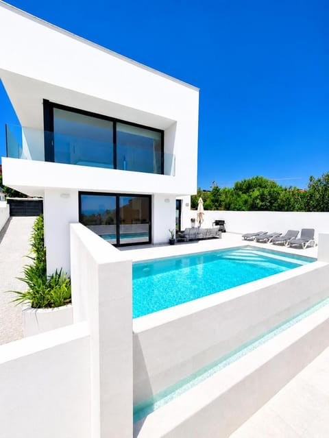 Property building, Pool view, Swimming pool