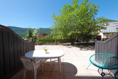 Duplex Apartment Auron Apartment in Saint-Étienne-de-Tinée