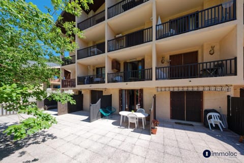 Duplex Apartment Auron Apartment in Saint-Étienne-de-Tinée