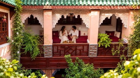 Property building, Balcony/Terrace, Lobby or reception