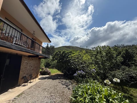Property building, Day, Natural landscape, View (from property/room), Balcony/Terrace, Mountain view