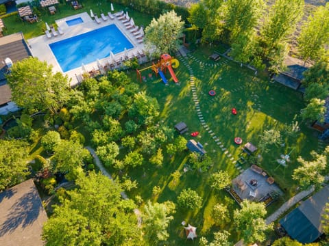 Day, Activities, Bird's eye view, Garden, Swimming pool