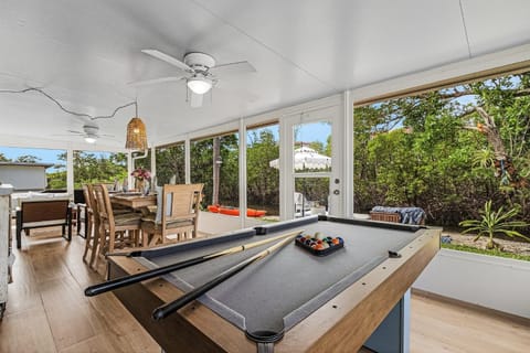 A Magical Moment Near the Beach - Villa Marina - Roelens House in Estero Island