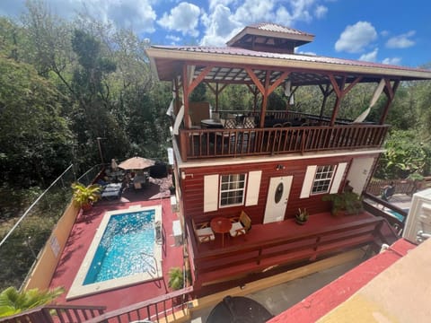 Property building, Swimming pool
