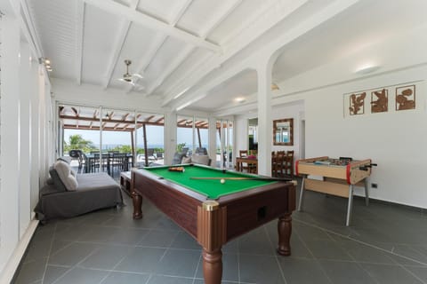 Billiard, Billiard, Game Room, Living room
