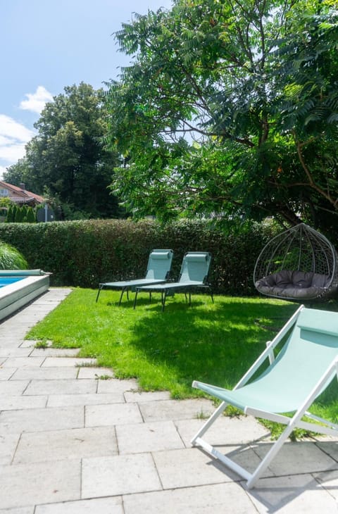 Garden, Garden, Balcony/Terrace, Garden view, Pool view, Swimming pool, sunbed