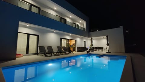 Villa Basini 5km from the centre of Split,Heated pool Villa in Split