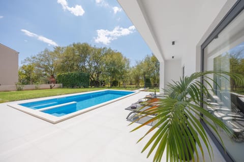 Villa Basini 5km from the centre of Split,Heated pool Villa in Split