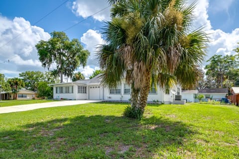 Explore Dtwn Crystal River Walkable Duplex Unit Apartment in Crystal River