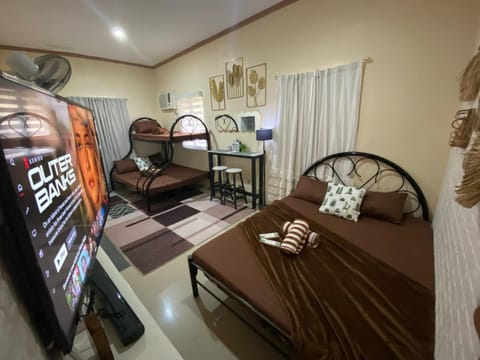 Bed, Photo of the whole room, Bedroom, bunk bed