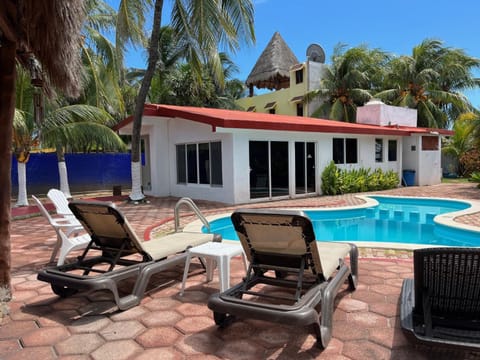 Property building, Patio, Balcony/Terrace, Pool view, Swimming pool, Swimming pool