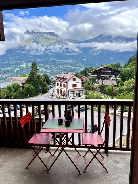 View (from property/room), Balcony/Terrace, Balcony/Terrace, Mountain view