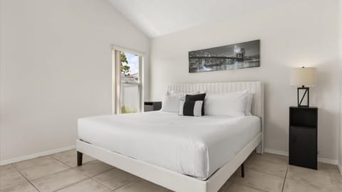 Upstay 3BR Family-Friendly Stylish Retreat w Patio House in Kissimmee