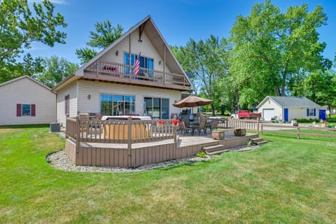 Lakefront Warsaw Home with Private Dock and Golf Cart House in Indiana