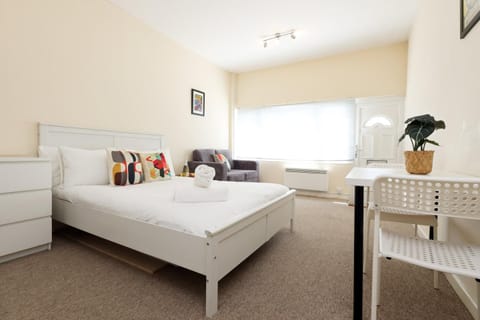 Comfy Hideaway in Bath with Free Parking! Apartment in Bath