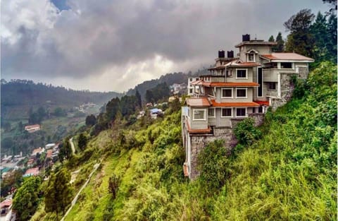 Property building, Natural landscape, Mountain view
