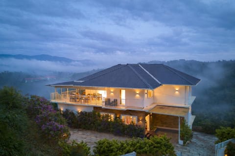 Property building, Natural landscape, Mountain view