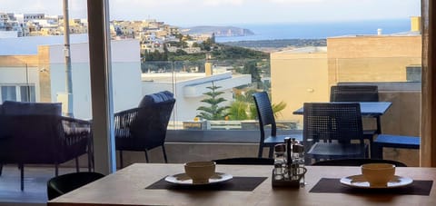 Balcony/Terrace, Seating area, Dining area