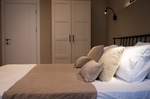 Photo of the whole room, wardrobe